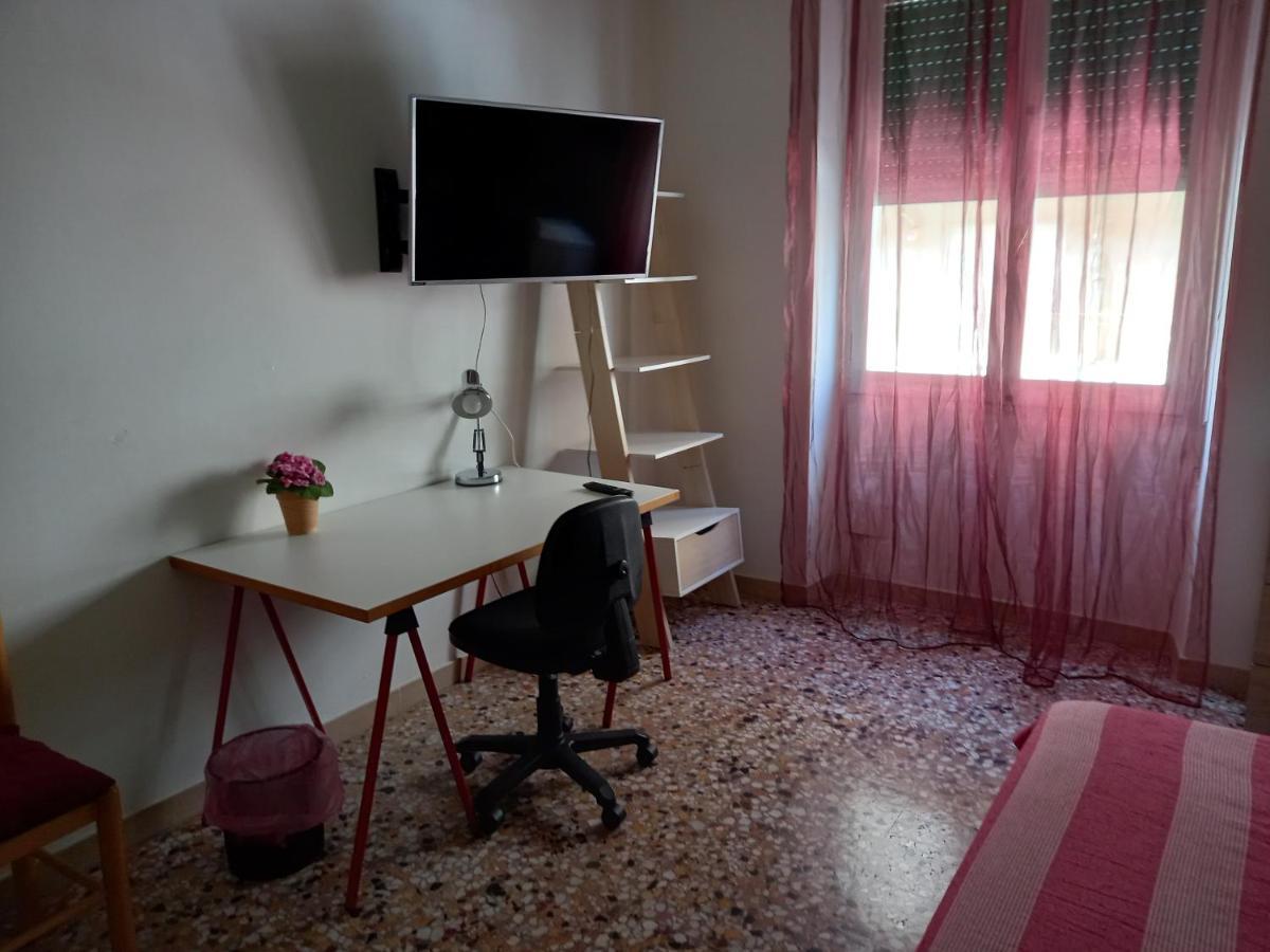 Camere In Affitto Sassari Esterno foto