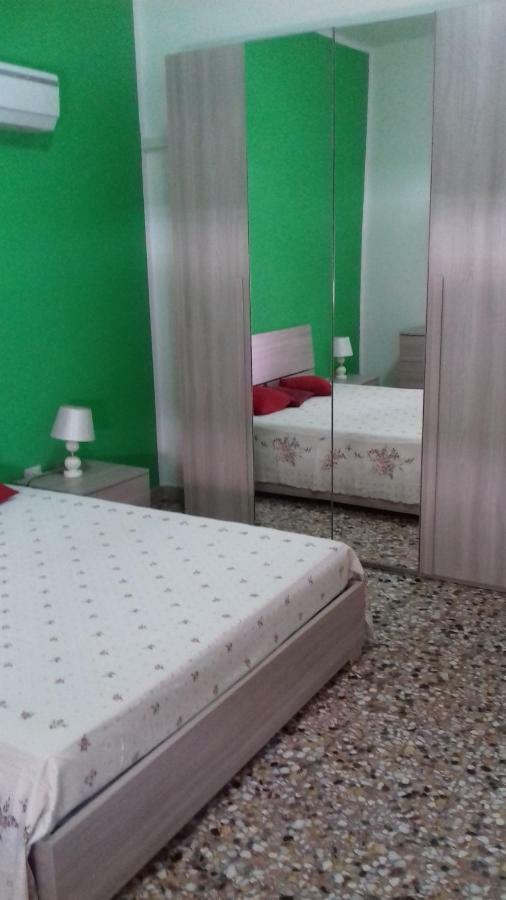 Camere In Affitto Sassari Esterno foto